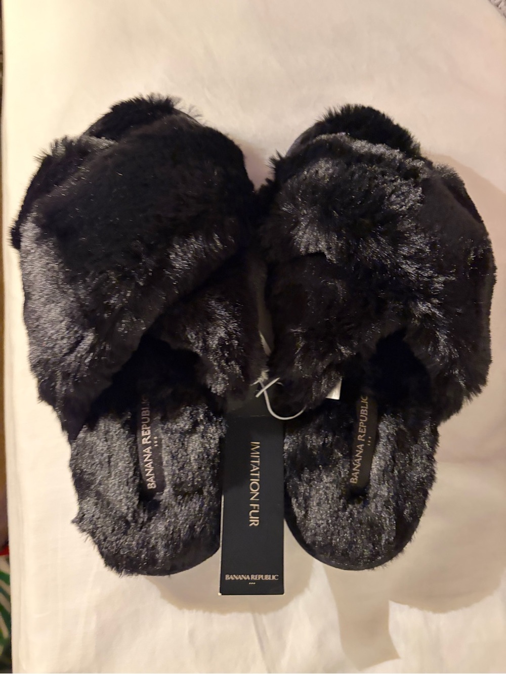 Banana Republic Black Faux Fur Crisscross Slide Slippers
